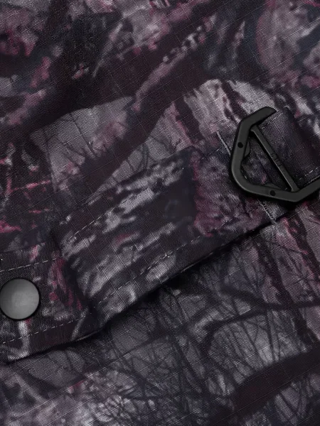Vestă South2 West8 cu model camuflaj gri