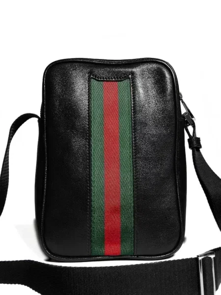 Kožená crossbody taška Gucci černá