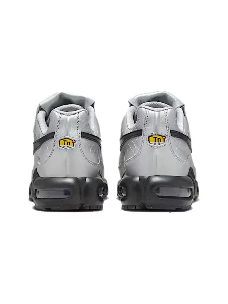 Pantofi Nike gri