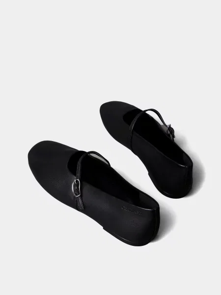 Кожаные балетки Calvin Klein черные