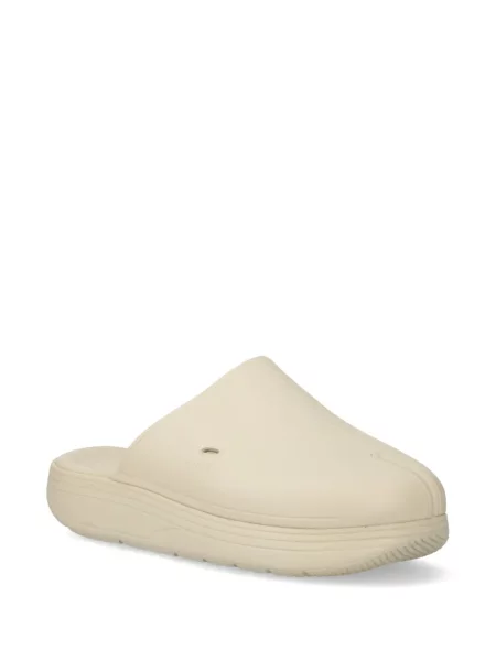 Papuci Suicoke