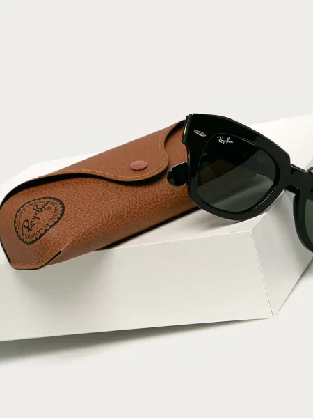 Ray-Ban Napszemüveg fekete