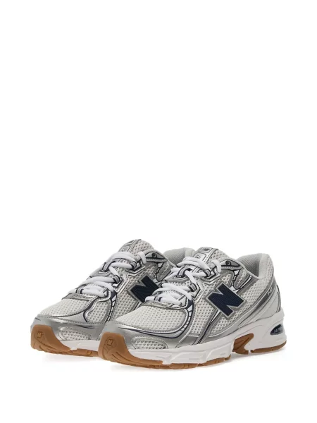 Велурени маратонки New Balance 530 с висока талия с принт сиво