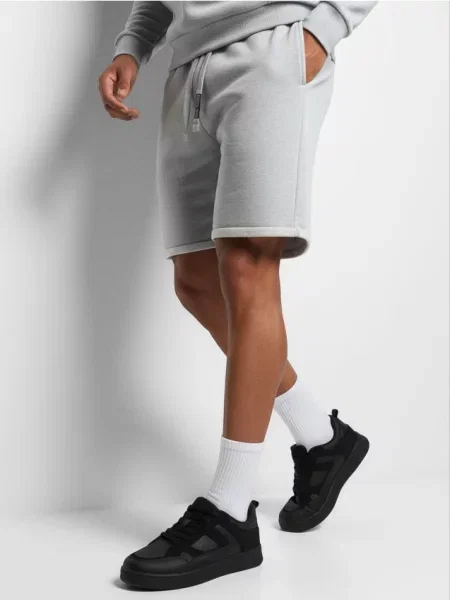 Sinsay Šortky slim fit šedá