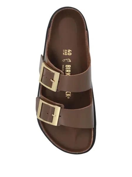 Sandale Birkenstock cu cataramă maro