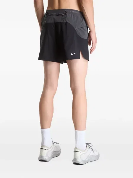 Sneakerși Nike Vomero gri