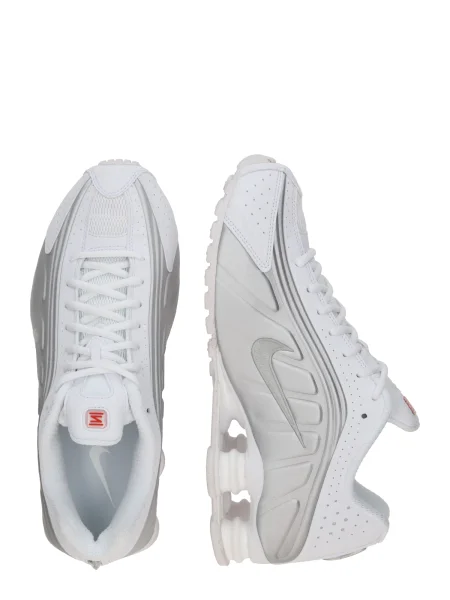 Nike Sportswear Nízke tenisky SHOX strieborná biela