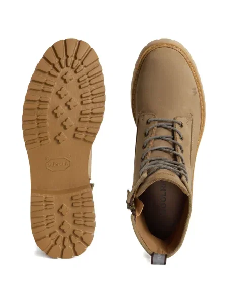 Botine Woolrich cu șireturi din dantelă