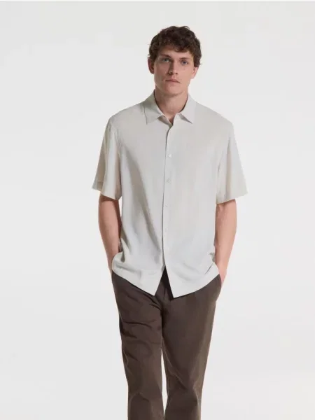 Reserved Cămașă comfort fit cu conținut ridicat de Lyocell bej