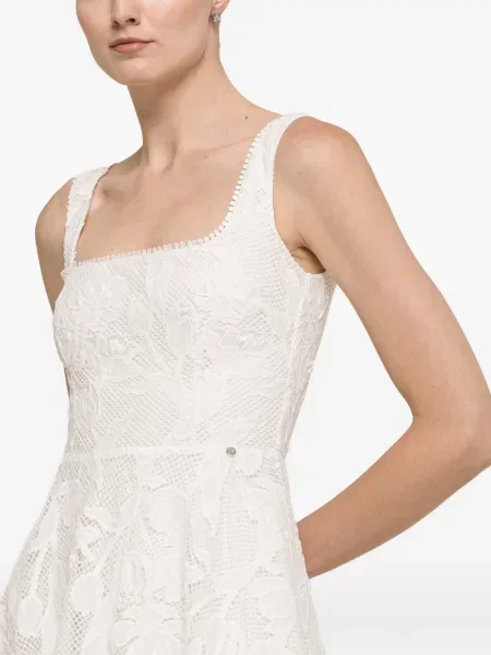 Rochie midi Nissa din dantelă alb