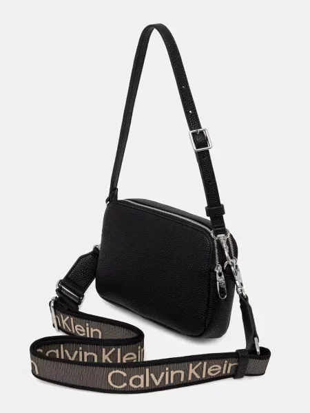 Calvin Klein Válltáska fekete