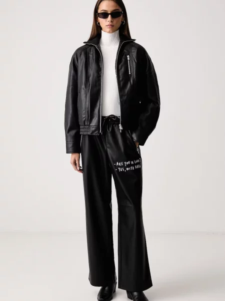 Pulover Karl Lagerfeld Jeans cu guler înalt alb
