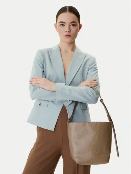 Calvin Klein Дамска чанта Emblem Aop Medium Bucket бежов
