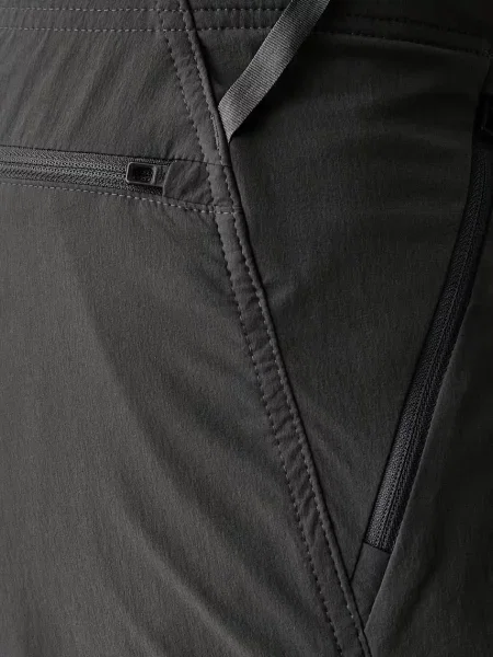 Треккинговые шорты The North Face