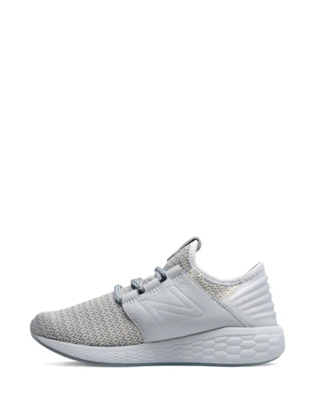 Велурени маратонки New Balance Fresh Foam черно