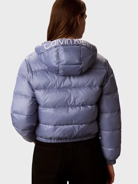 Коротка джинсова куртка Calvin Klein Jeans з лого блакитна