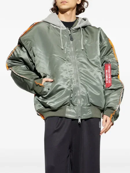 Geacă bomber Vetements cu glugă verde