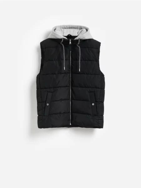 Reserved Vestă matlasată cu glugă negru