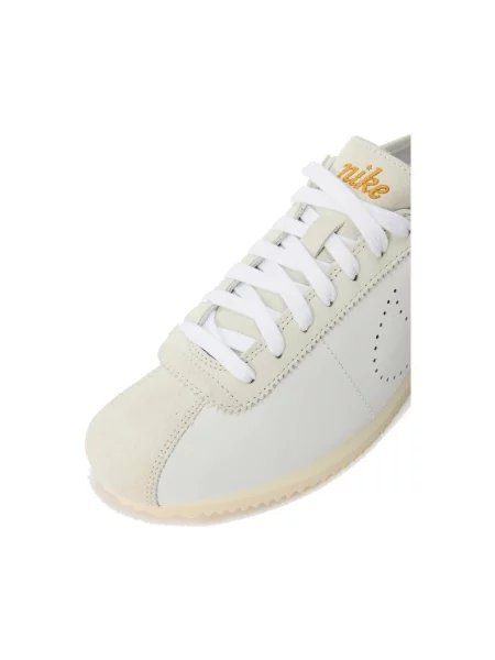 Pantofi Nike bej