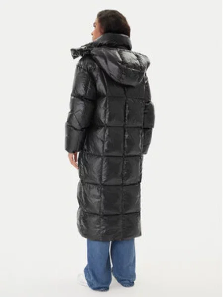 Tommy Jeans Puhovka Alaska črna