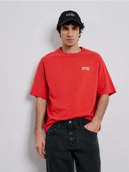 Reserved Tricou cu croială lejeră cu imprimeu roșu-aprins roșu