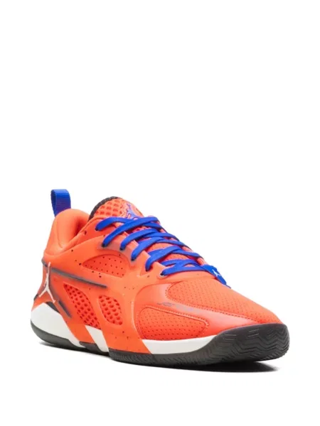 Sneakerși Jordan portocaliu