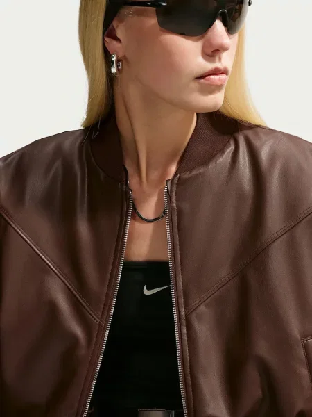 Nike Sportswear bomber dzseki női műbőrből Therma-FIT barna