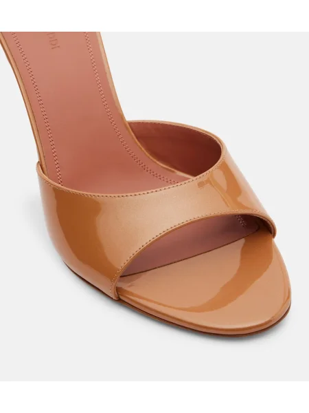 Papuci tip mules Amina Muaddi din piele de lac maro
