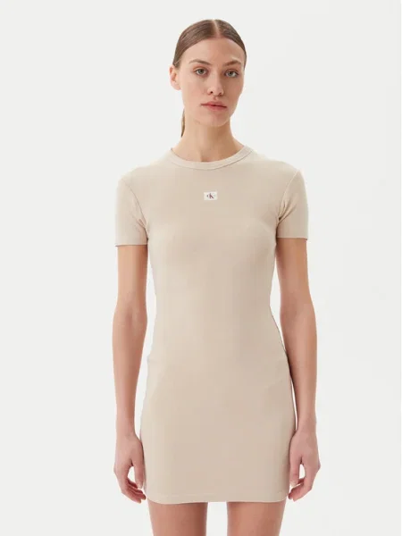 Рокля Calvin Klein Jeans къса с кройка по тялото бежово