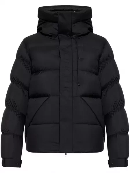 Яке Moncler черно