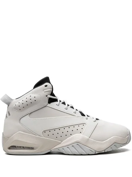 Sneakerși Jordan alb