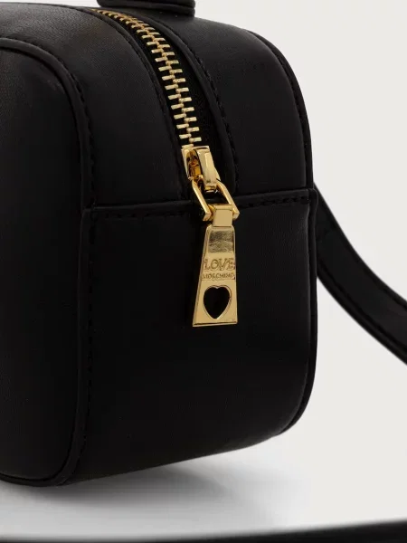 Кожаная сумка-багет Love Moschino