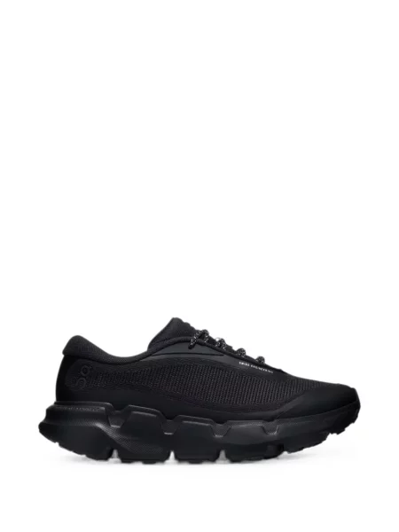 Sneakerși On plasă negru