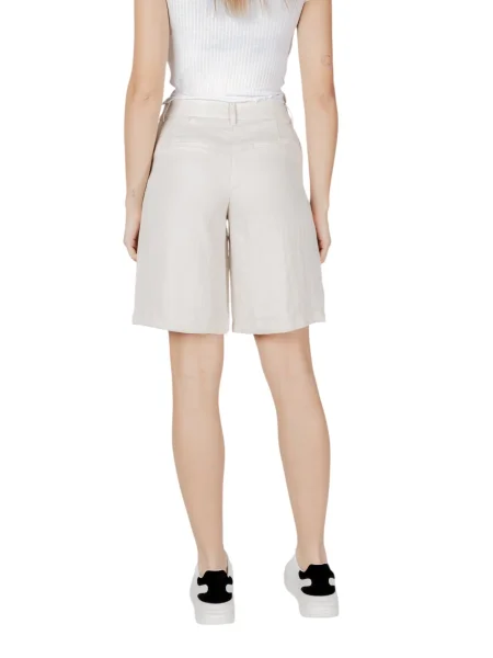 Pantaloni scurți Vila bej