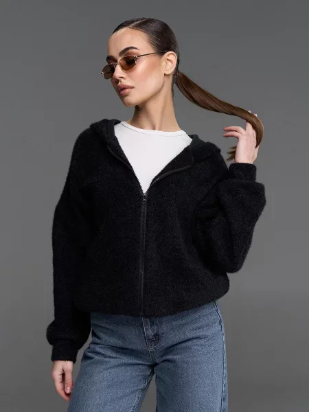 Худи Issa Plus черное