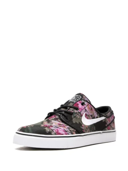 Sneakerși Nike Metcon cu model floral cu imagine negru