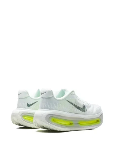 Matlasat sneakerși Nike LeBron alergare violet
