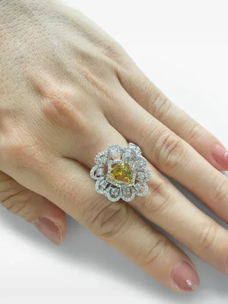 Inel Hyt Jewelry cu model floral