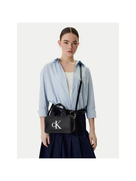 Calvin Klein Дамска чанта Bold Ck Bauletto Crossbody черен