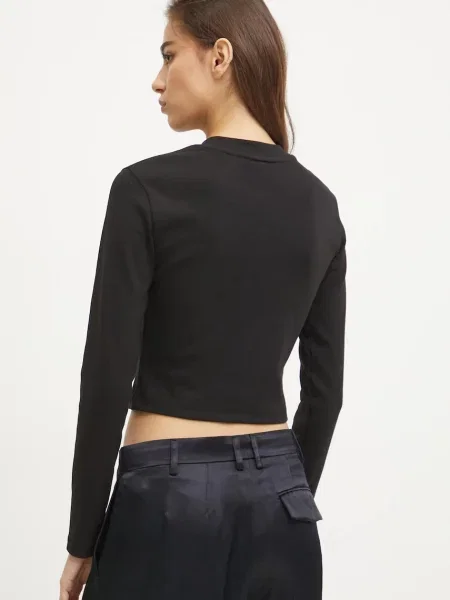Bluzka krótka z długim rękawem i okrągłym dekoltem model ‘Della’ czarna