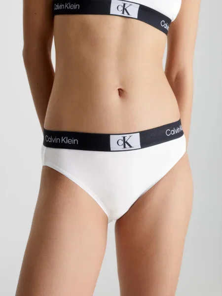 Klasszikus alsó Calvin Klein fehér
