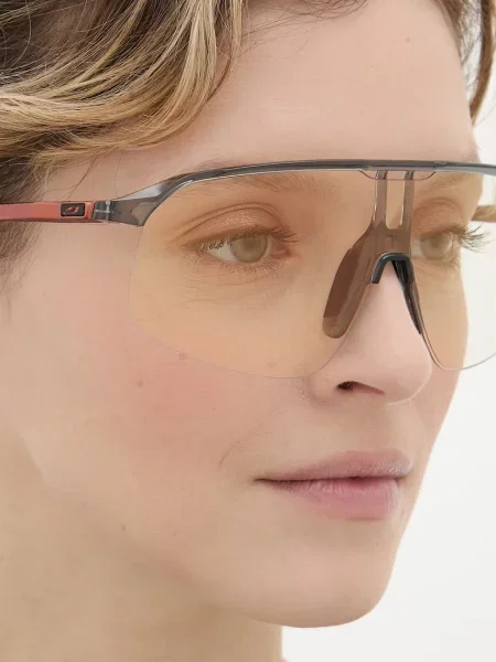 Солнцезащитные очки Julbo