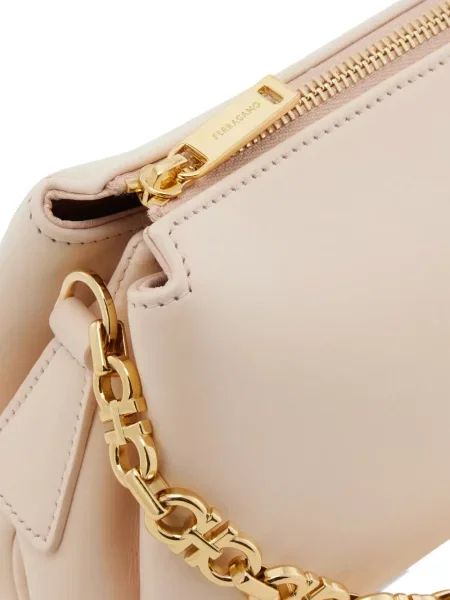 Colier Ferragamo