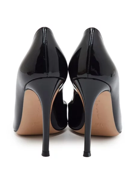 Pantofi cu toc Gianvito Rossi din piele de lac negru