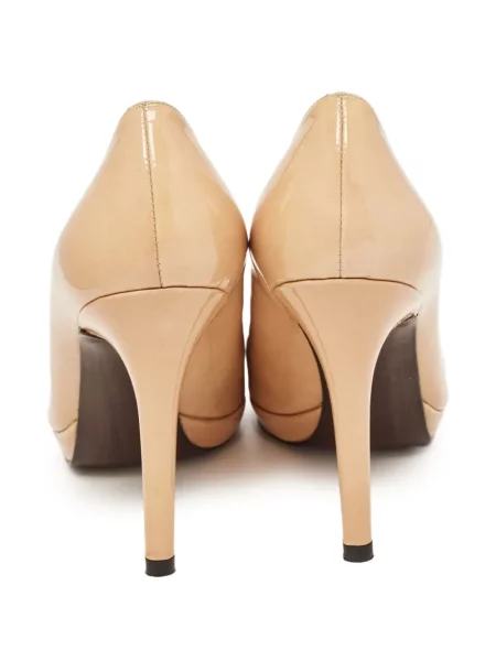 Pantofi cu toc Stuart Weitzman din piele