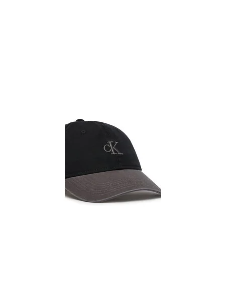 Šiltovka Calvin Klein čierna