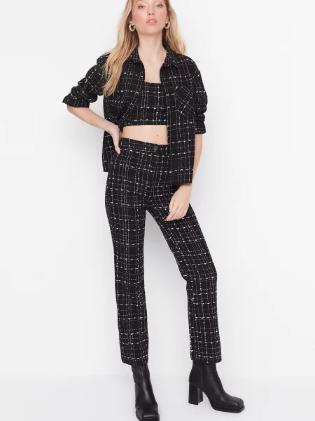 Pantaloni Trendyol cu talie înaltă în carouri din tweed negru