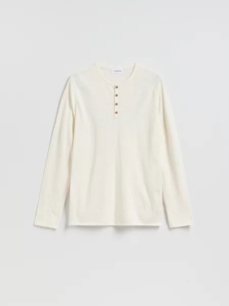 Reserved Светр henley кремовий 