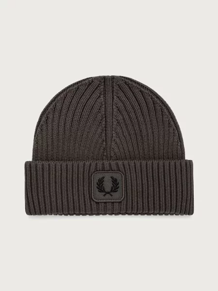 Fred Perry шапка