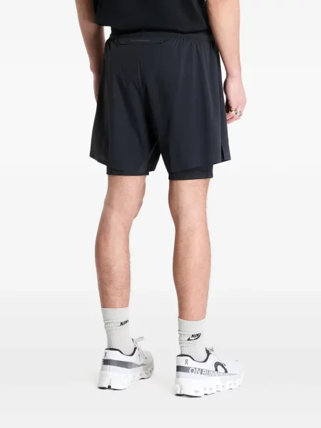 Pantaloni scurți On negru